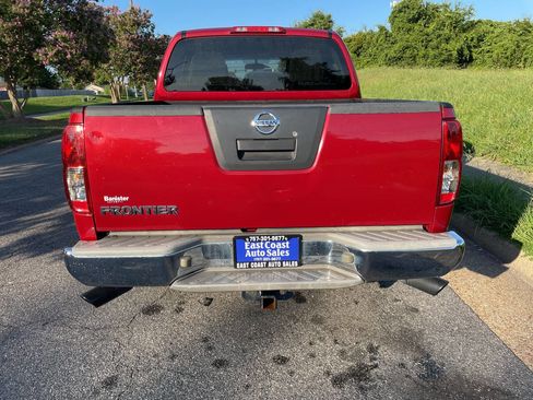 Used 2012 Nissan Frontier S image 5