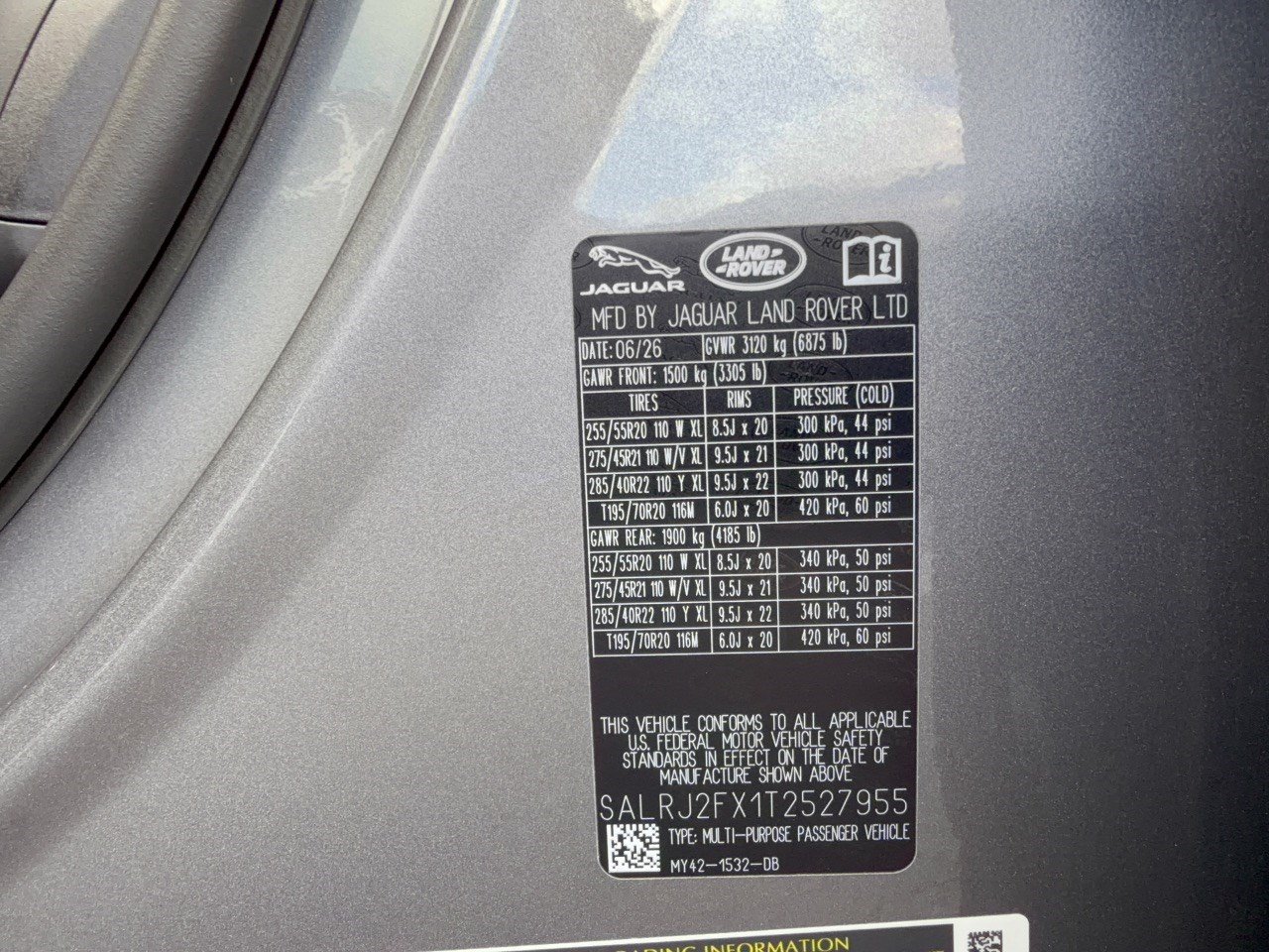 New 2026 Land Rover Discovery S AWD/4WD image 32