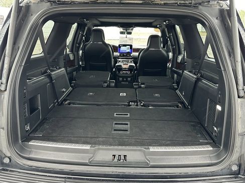 Used 2020 Lincoln Navigator L Reserve w/ Luxury Package image 25