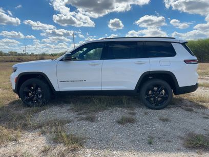 New 2025 Jeep Grand Cherokee L Limited w/ Black Appearance Package