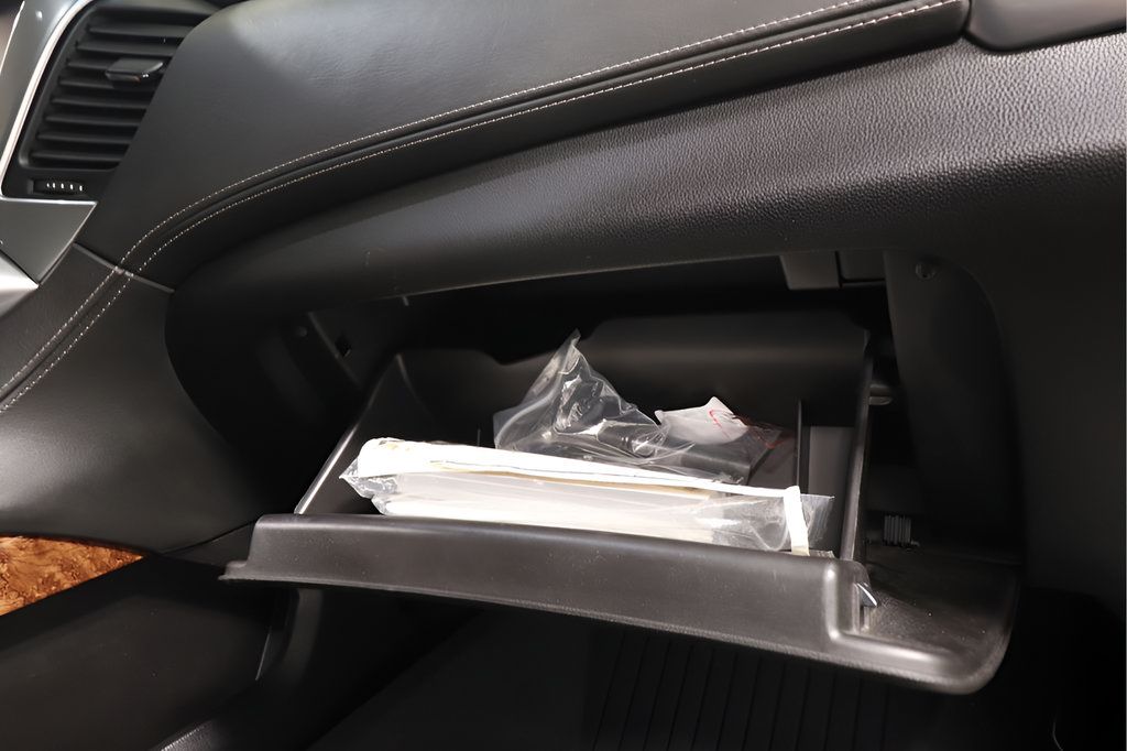 Used 2019 Chevrolet Tahoe Premier AWD/4WD image 38