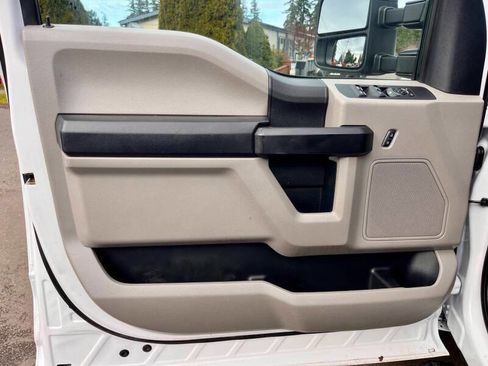 Used 2019 Ford F550 4x4 Crew Cab Super Duty image 15