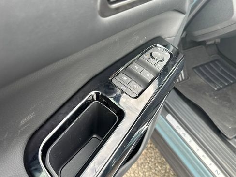 New 2026 Nissan Pathfinder Platinum AWD/4WD image 11