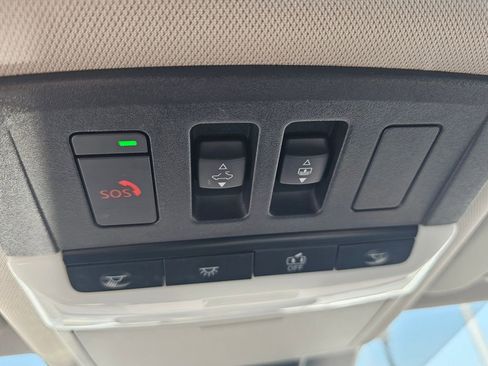 Used 2021 Nissan Rogue SL w/ Premium Package image 29