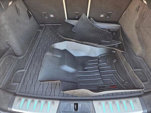 Used 2019 Jaguar F-PACE S image 6