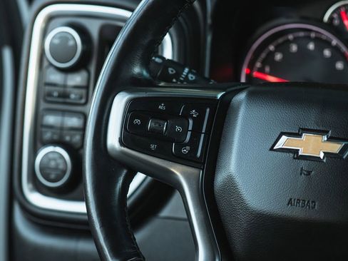 Used 2019 Chevrolet Silverado 1500 LT w/ Convenience Package image 28