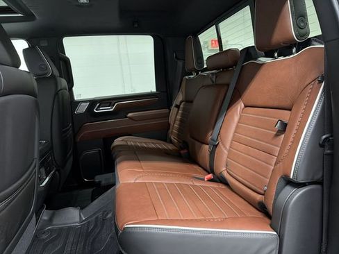 New 2026 GMC Sierra 2500 Denali Ultimate w/ Max Trailering Package image 17