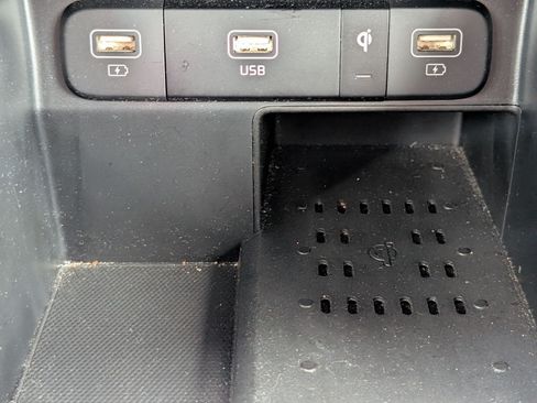 Used 2023 Kia Sorento S w/ Panoramic Sunroof Package AWD/4WD image 20