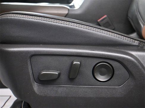 Used 2024 Chevrolet Silverado 2500 High Country w/ High Country Premium Package image 11