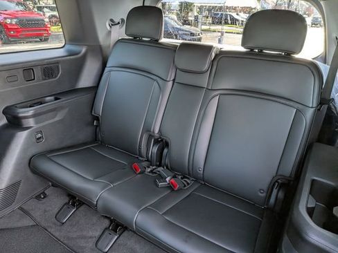 New 2027 Kia Telluride EX X-Line w/ Towing Package AWD/4WD image 16