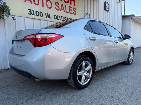 Used 2017 Toyota Corolla LE FWD image 4