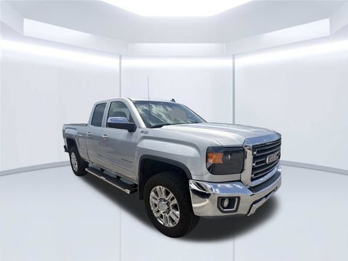 Used 2015 GMC Sierra 2500 SLT w/ Suspension Package, Off-Road AWD/4WD image 6