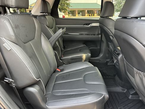 Used 2023 Hyundai Palisade SEL w/ Cargo Package FWD image 16