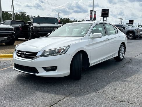 Used 2015 Honda Accord EX-L image 2