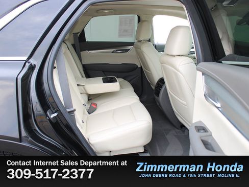 Used 2018 Cadillac XT5 Luxury w/ Driver Awareness Package image 8