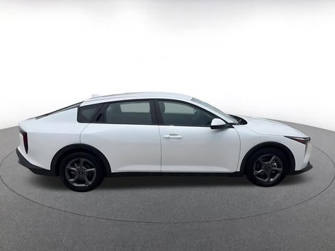 Used 2025 Kia K4 FWD image 16