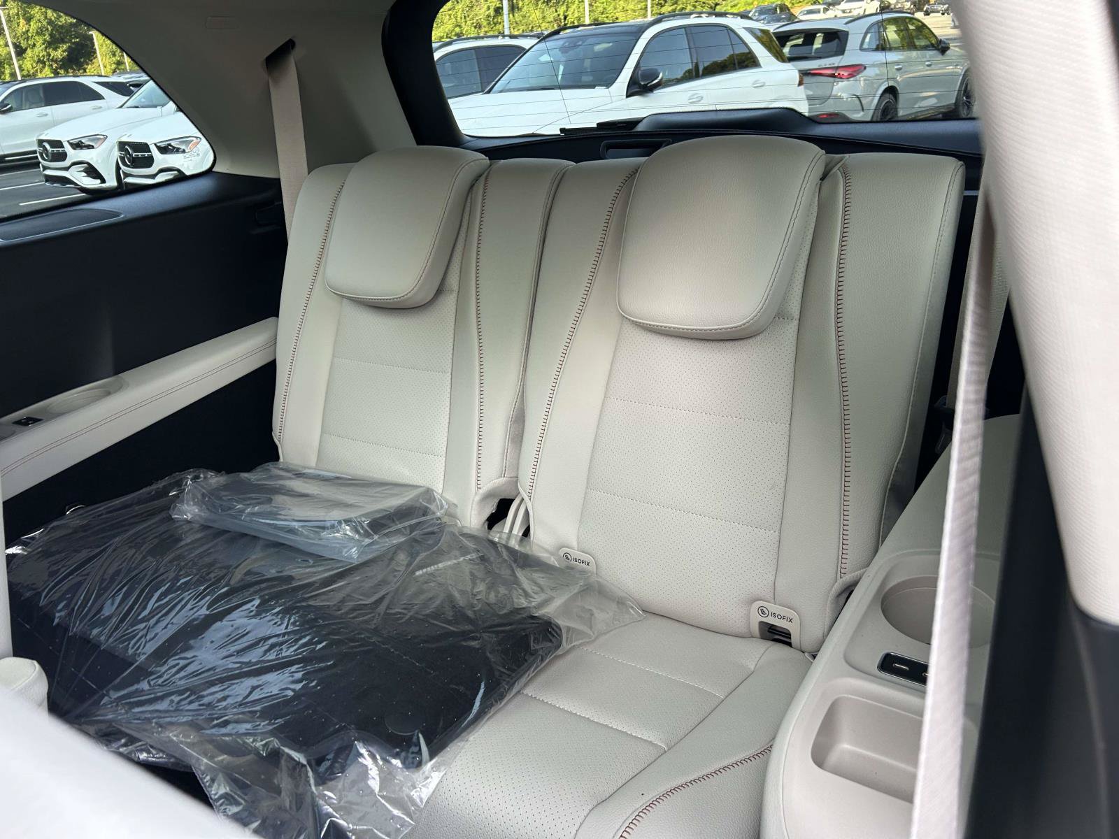 New 2027 Mercedes-Benz GLS 450 4MATIC image 40