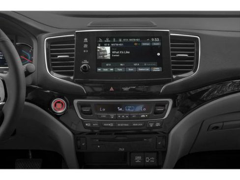 Used 2021 Honda Pilot Touring image 10