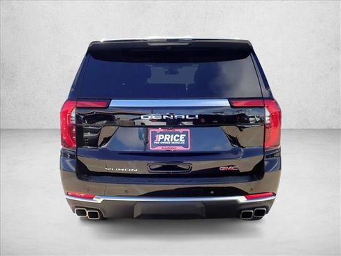 Used 2025 GMC Yukon XL Denali AWD/4WD image 3