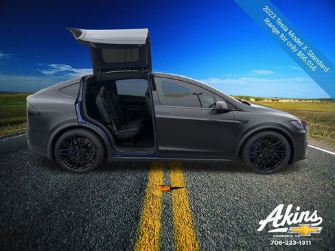 Used 2023 Tesla Model X image 6