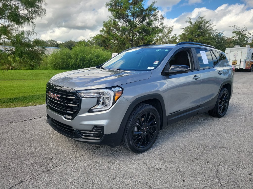Used 2024 GMC Terrain SLE w/ Driver Convenience Package FWD 360° Tour
