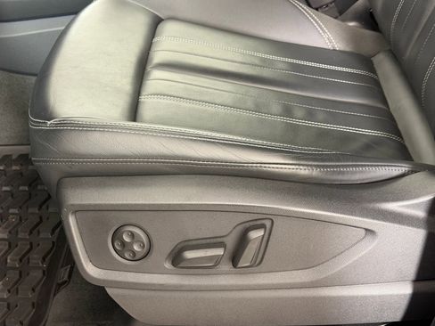 Certified 2023 Audi Q5 2.0T Premium w/ Convenience Package image 14