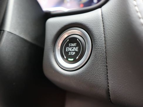 Used 2022 Chevrolet Tahoe Z71 w/ Luxury Package image 23