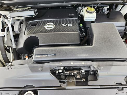 Used 2014 Nissan Pathfinder Platinum w/ Platinum Premium Package image 31