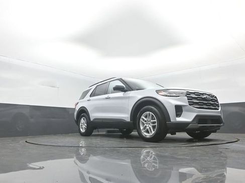 New 2026 Ford Explorer Active image 31