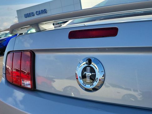 Used 2005 Ford Mustang Coupe image 11