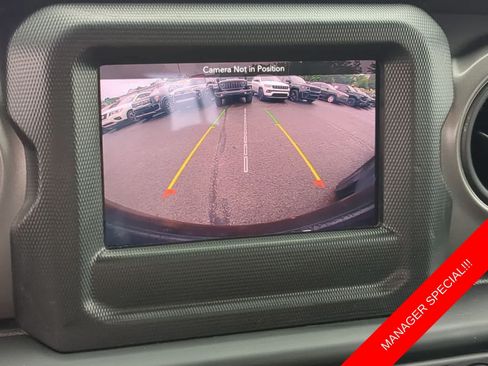 Used 2023 Jeep Wrangler Sport AWD/4WD image 28