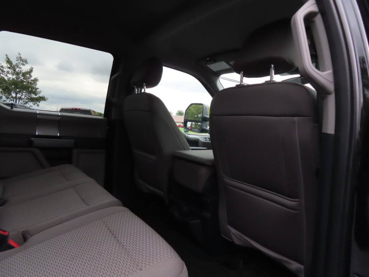 Used 2022 Ford F350 XLT w/ Black Appearance Package AWD/4WD image 41