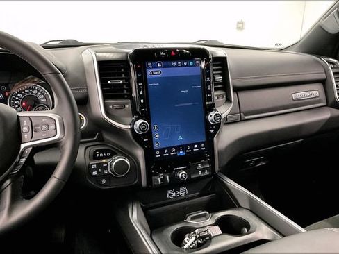 Used 2025 RAM 1500 Big Horn AWD/4WD image 7