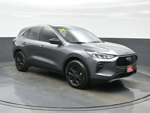 Used 2024 Ford Escape Active AWD/4WD image 8