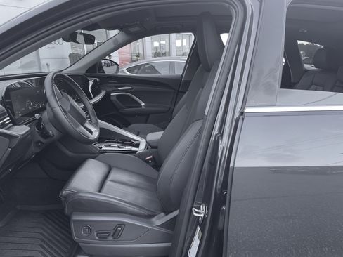 Certified 2025 Audi Q5 Premium Plus w/ Premium Plus AWD/4WD image 7