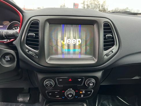 Used 2018 Jeep Compass Trailhawk w/ Cold Weather Group image 11