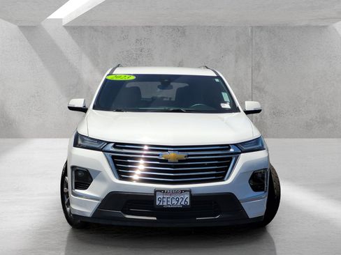 Used 2023 Chevrolet Traverse Premier AWD/4WD image 3