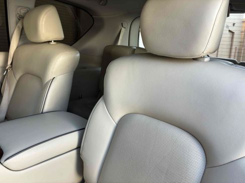 Used 2018 INFINITI QX80 4WD w/ Driver Assistance Package image 56