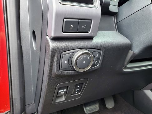 Used 2021 Ford Expedition Platinum image 10