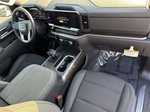 New 2026 GMC Sierra 1500 Elevation image 29