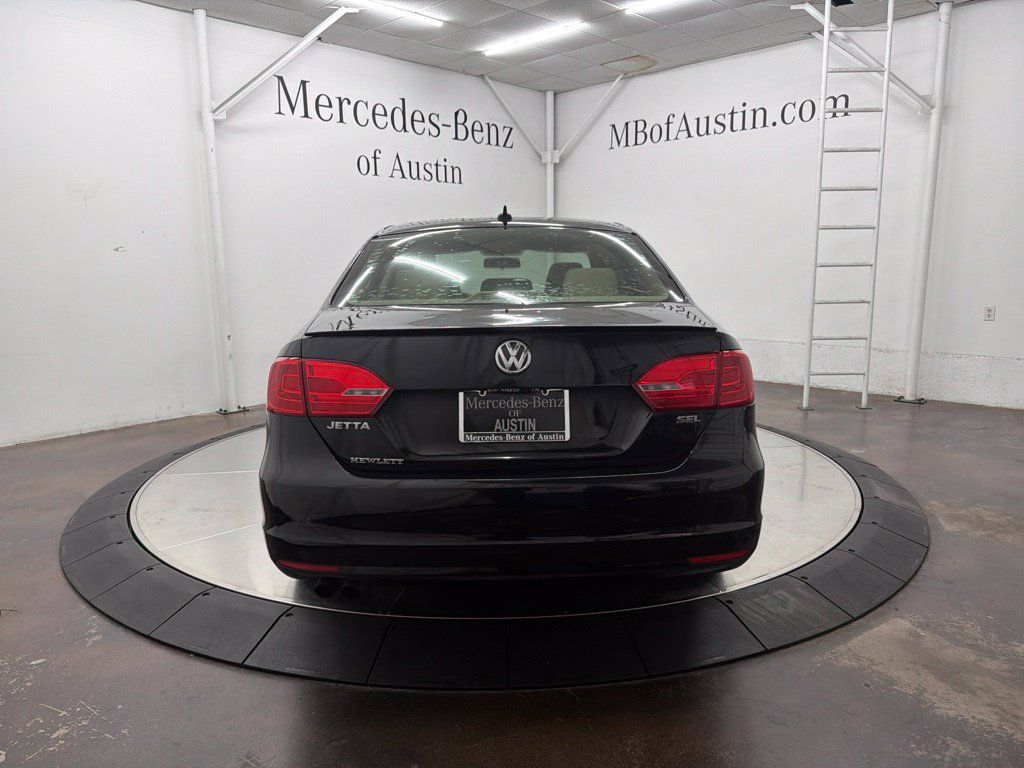 Used 2014 Volkswagen Jetta SEL FWD image 6