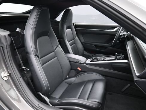 Certified 2023 Porsche 911 Carrera 4S AWD/4WD image 29