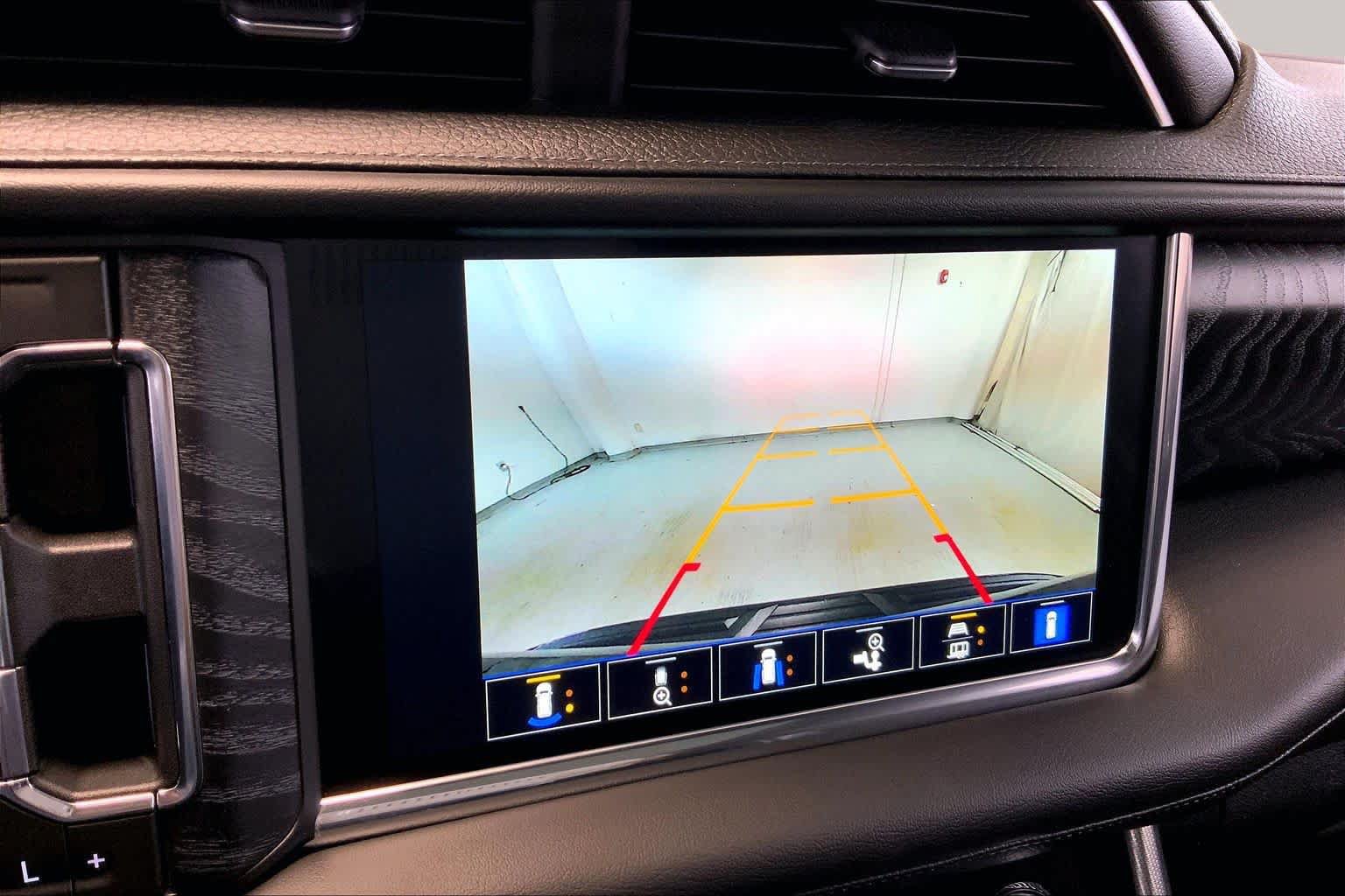 Used 2022 GMC Yukon XL Denali AWD/4WD image 26