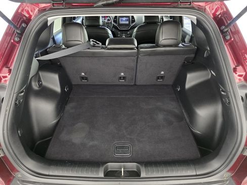 Certified 2020 Jeep Cherokee Latitude Plus image 17