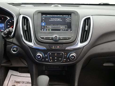 Used 2023 Chevrolet Equinox LT AWD/4WD image 18