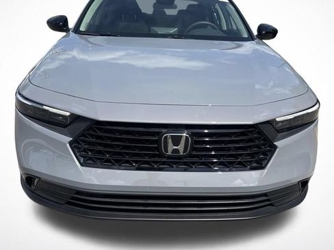 Used 2025 Honda Accord SE image 4