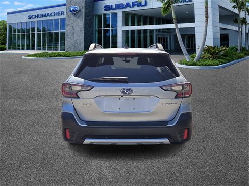 Used 2020 Subaru Outback Limited image 6