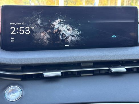 Used 2025 Genesis GV70 3.5T Sport image 25