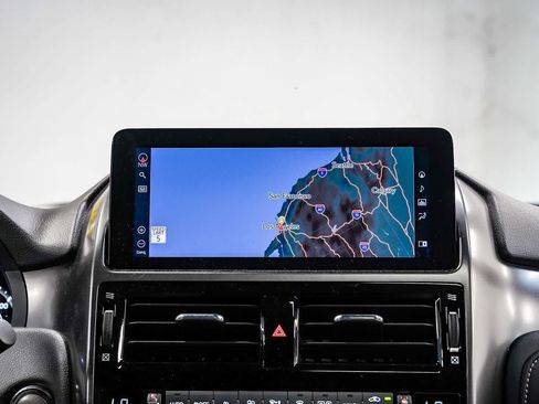 Used 2023 Lexus GX 460 w/ Black Line Special Edition AWD/4WD image 14
