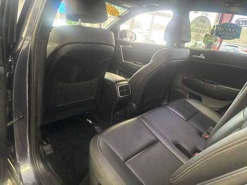 Used 2020 Kia Sportage S w/ S Sunroof Package image 10